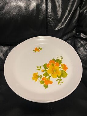 Vintage Johnson Brother White Dinner plates 7set Floral Yellow and Orange Flower